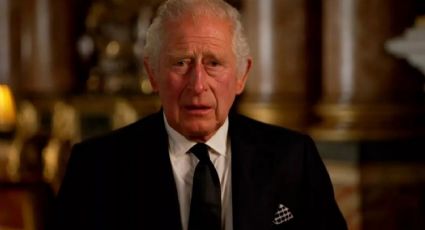 (FOTO) Carlos III preocupa al público tras presentarse así a Gales: "No durará mucho en el trono"