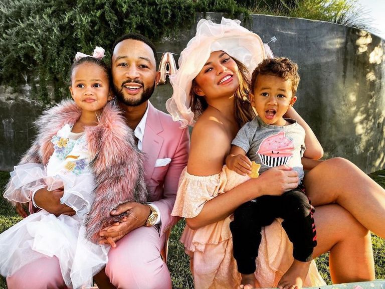 John Legend, Chrissy Teigen y sus hijos