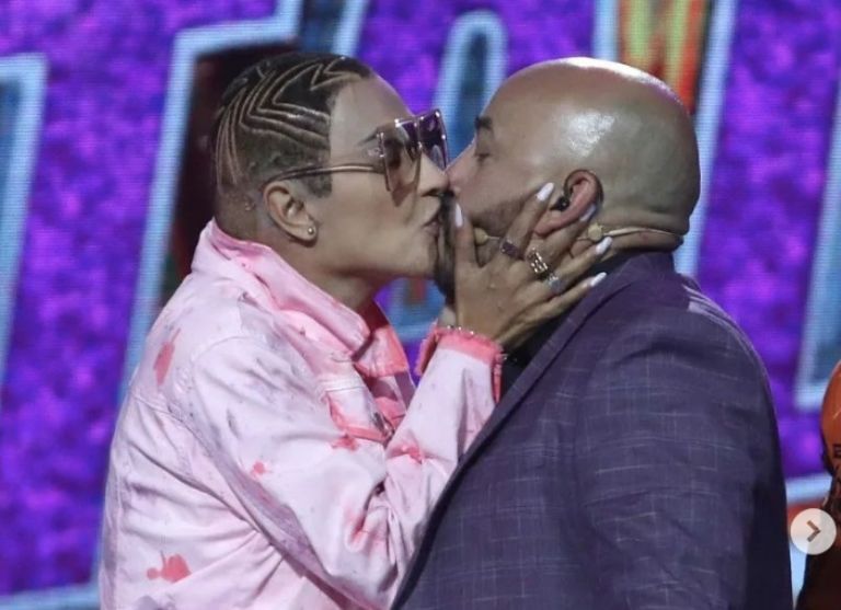 Instagram @elretadormxus