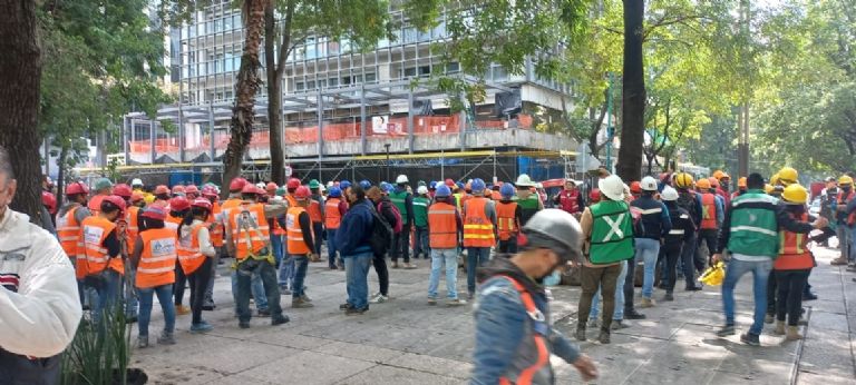 Simulacro en Reforma