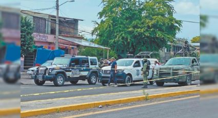 Tras discusión, hombre es atacado a balazos al viajar en su vehículo en Morelos