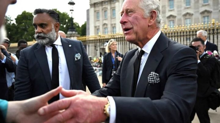 En pleno funeral de Isabel II, acusan al Rey Carlos III de ser racista; VIDEO genera críticas