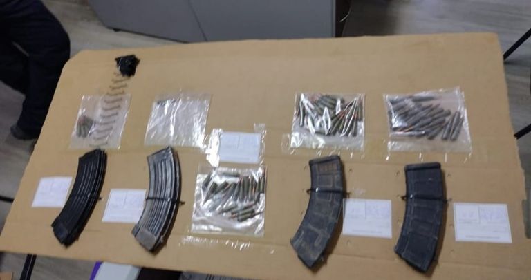 Los cargadores y cartuchos hallados en Navojoa