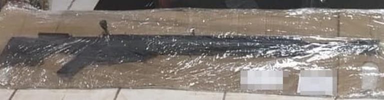 Una de las armas largas asegurada en Sonoyta