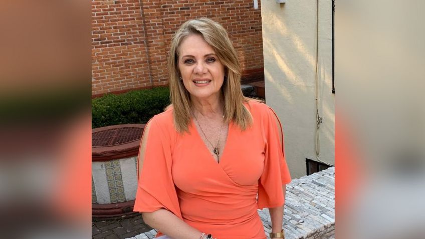 Erika Buenfil relata la ocasión en la que un conocido cantante la dejó planta frente a su familia