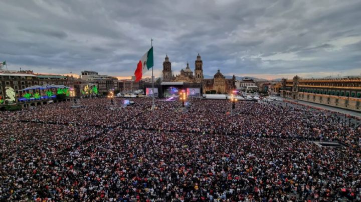 Grupo Firme en el Zócalo: Claudia Sheinbaum presume el lleno y agradece a la agrupación