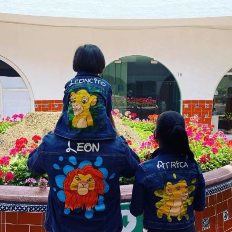 África Zavala y su familia