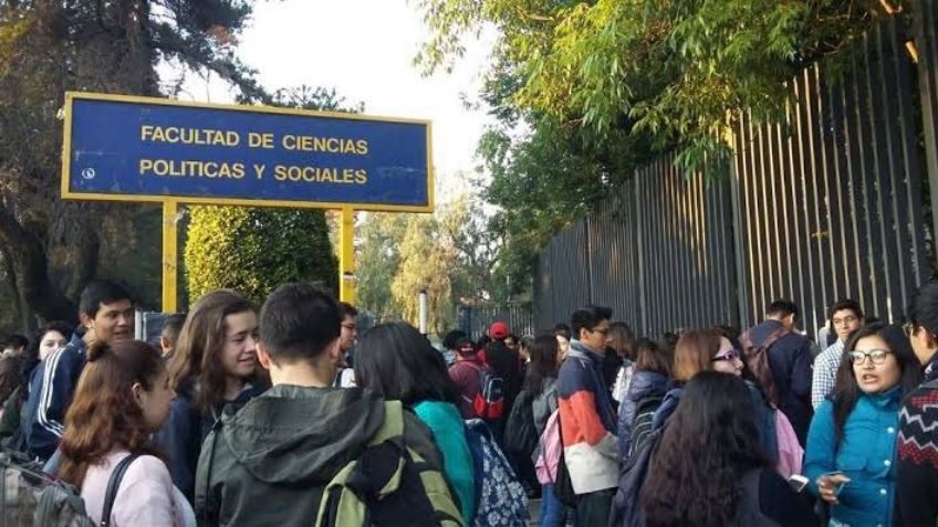 Facultad de Ciencias Políticas y Sociales de la UNAM cierra por caso Ayotzinapa