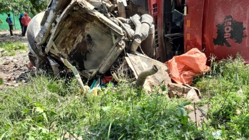 VIDEO: Sangriento accidente; Un Tráiler se queda sin frenos y mató a dos personas