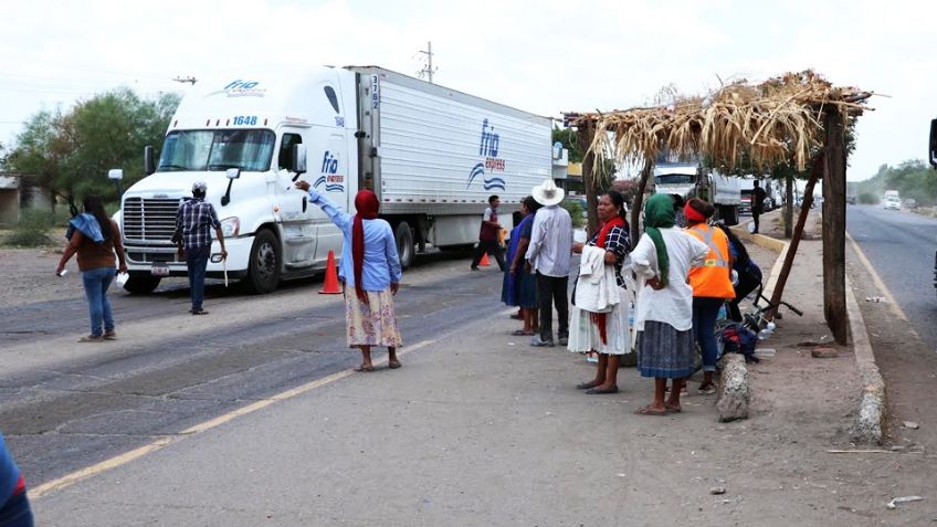 AMLO atribuye a "tregua rota" los bloqueos de los yaquis en Carretera Internacional