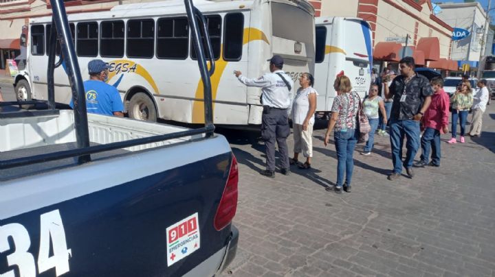 Sonora: Trabajadoras domésticas bloquean calle en Guaymas; piden mejorar ruta Miramar