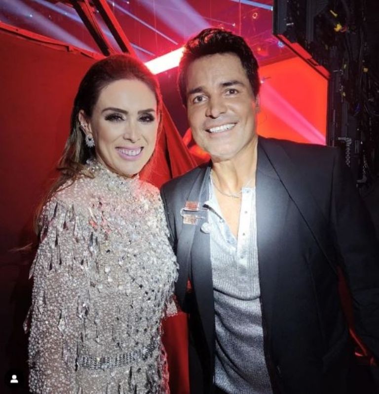 Jacqueline Bracamontes y Chayanne