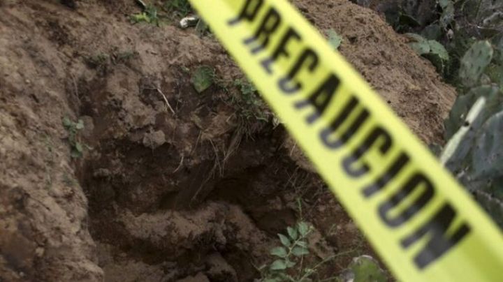 Con el tiro de gracia y signos de tortura, hombre es encontrado a la orilla de una brecha en Colima