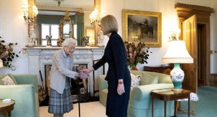 Boris Johnson da último discurso y promete apoyo a Liz Truss quien se reunió con la Reina Isabel II