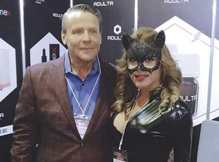 Adame con su supuesta amante