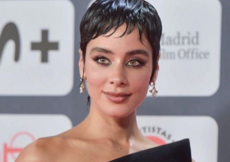 Esmeralda Pimentel presume nuevo look