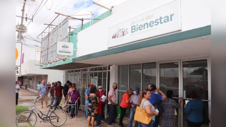 Cajeme: Adultos mayores señalan que continúa el mal servicio del Banco del Bienestar