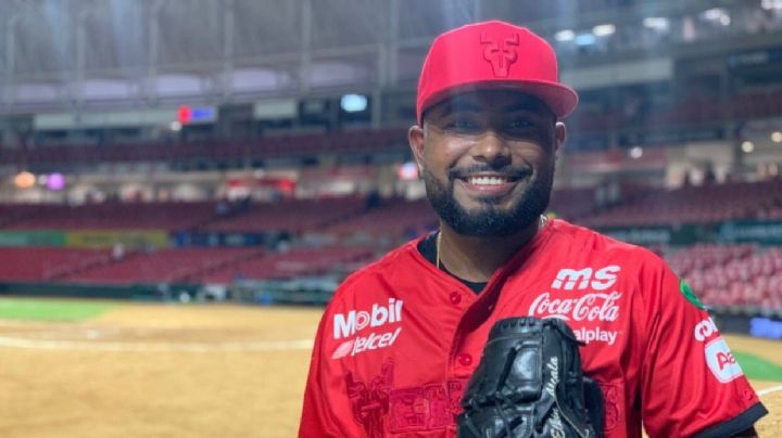 Elkin Alcalá es elegido relevista del año de la temporada 2022-23 de Liga Mexicana del Pacífico