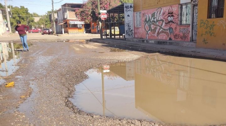 Cajeme: Vecinos de la Primero de Mayo amagan con cerrar calles por fallas de servicios públicos