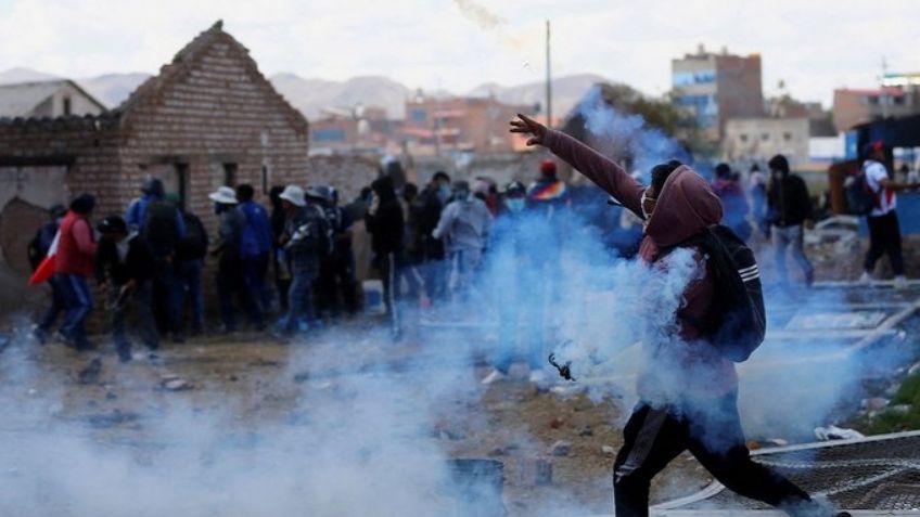 Crisis se mantiene en Perú: Gobierno confirma la muerte de 17 personas al sur del país