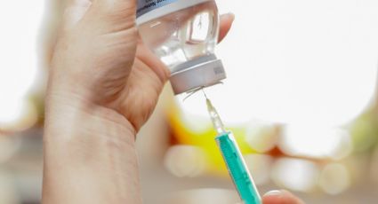 Expertos de la CDC inician investigación sobre las vacunas contra el Covid-19 en mayores de 65 años