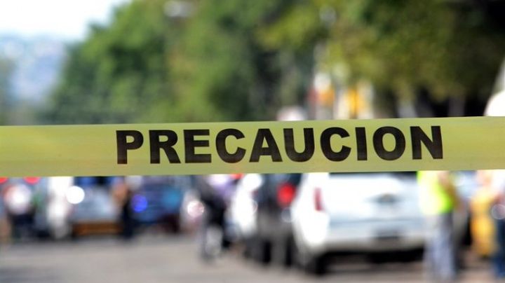 VIDEO: Civiles armados atacan a Policías en Tlajomulco de Zúñiga; reportan heridos