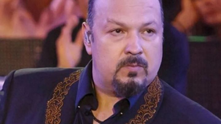 (FOTO) Pepe Aguilar aparece vestido así y la gente lo destroza: "Vergüenza debería sentir"