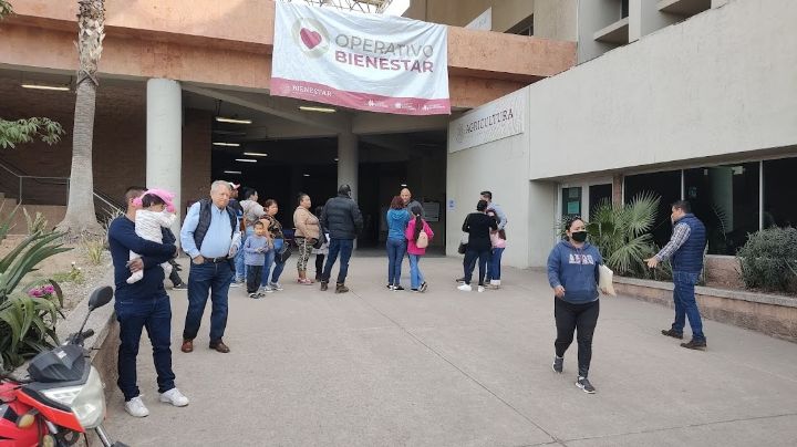 Entrega de uniformes escolares en Cajeme se pospone sin previo aviso para padres de familia