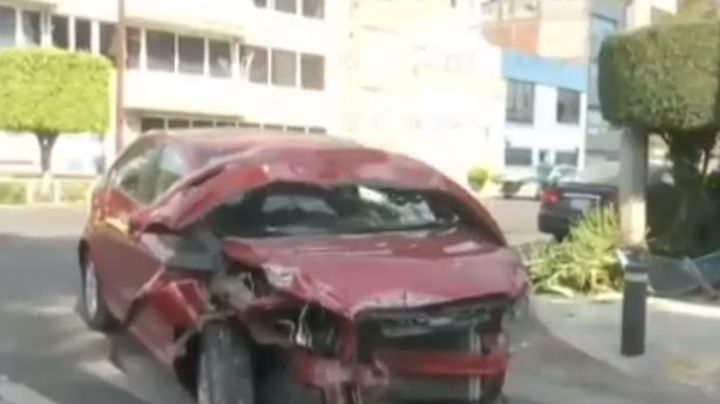 Automovilista  impacta su vehículo contra una vivienda en la Benito Juárez, en la CDMX