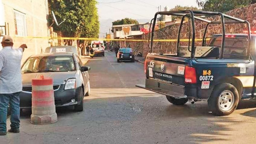 Hombre es encontrado sin signos vitales dentro de un canal de riego en Morelos