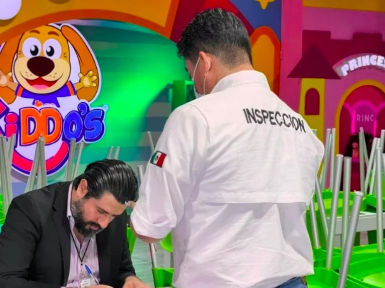 Clausura  salón de fiestas 