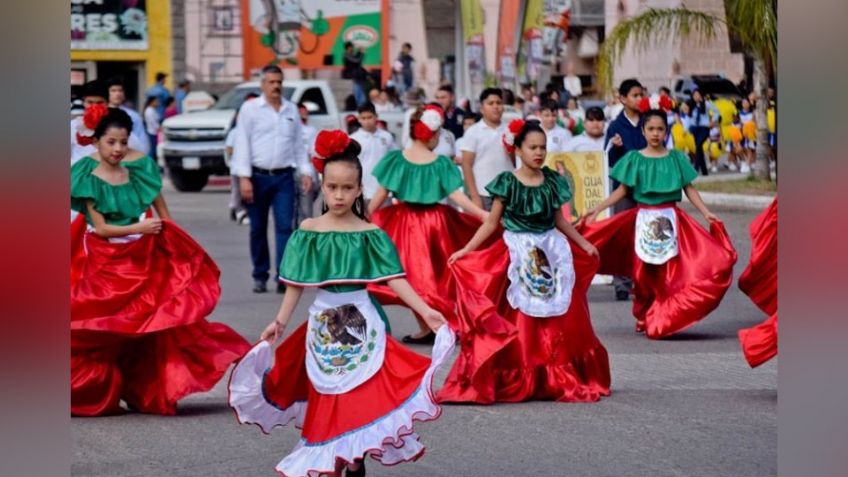 Desfile por el Día de la Bandera regresa a Navojoa después de dos años
