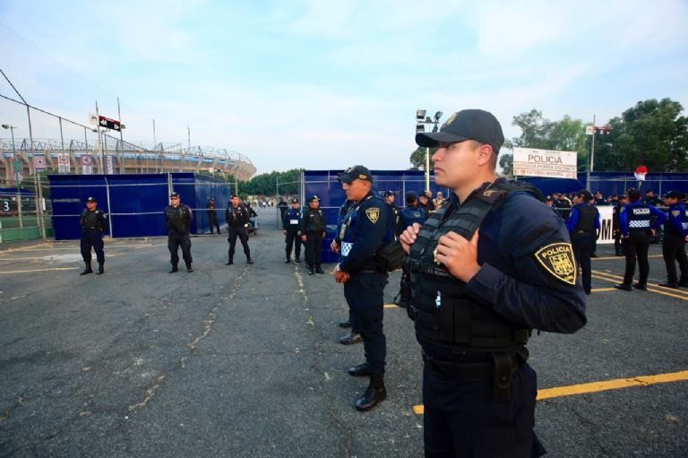 Operativo en el Estadio Azteca