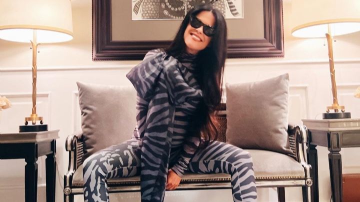 Tras MEMES por sugerir usar calcetas en los refrescos, Martha Debayle ahora las pondrá a la venta