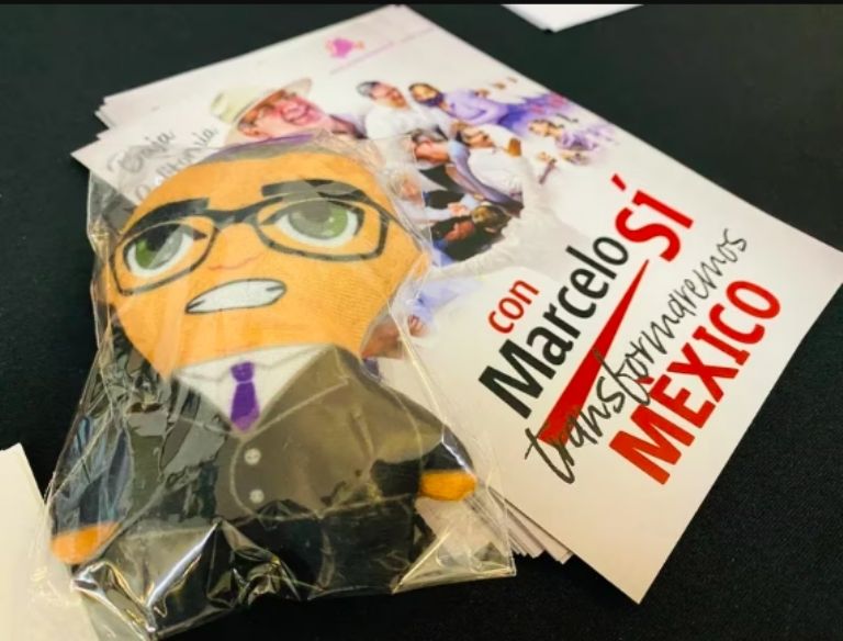 Folleto apoyo a Marcelo Ebrard 