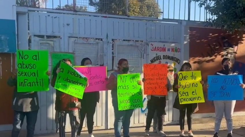 Se manifiestan por presunto abuso sexual de menores en Jardín de Niños de Valle de Chalco