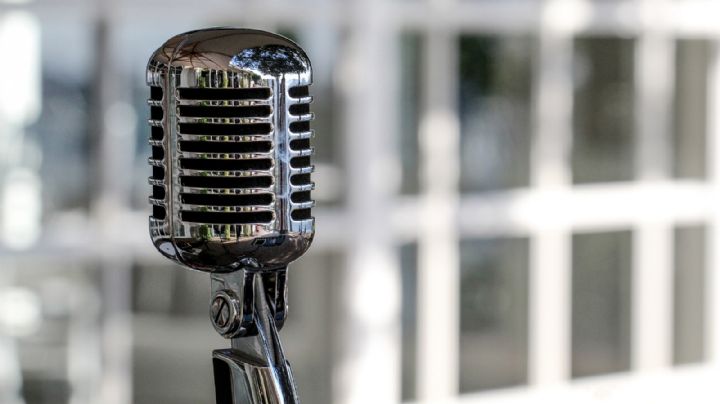 Fans temen por su vida: La policía es enviada a la casa de afamada cantante y ella reacciona