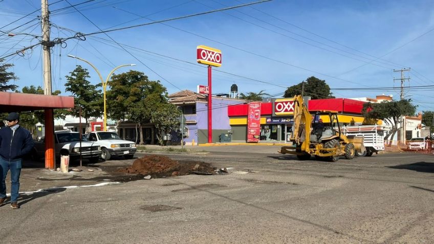 Cierran calles Otancahui y Morelos por reparación de tuberías en Ciudad Obregón