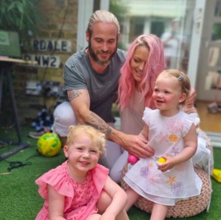  Hannah Spearritt y su familia 