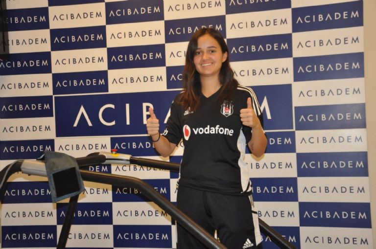 Sofía Álvarez, futbolista mexicana vive el terremoto en Turquía y ya habló sobre su situación