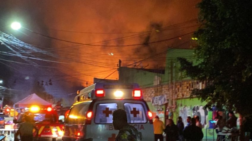 Alerta en Morelos: Mercado de Cuautla se reduce a cenizas en incendio; Bomberos trabajan en sitio