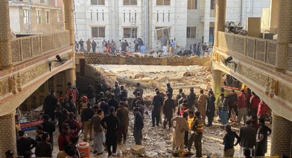 Ataque terrorista: Explosión en templo deja más de 30 policías muertos y 150 heridos