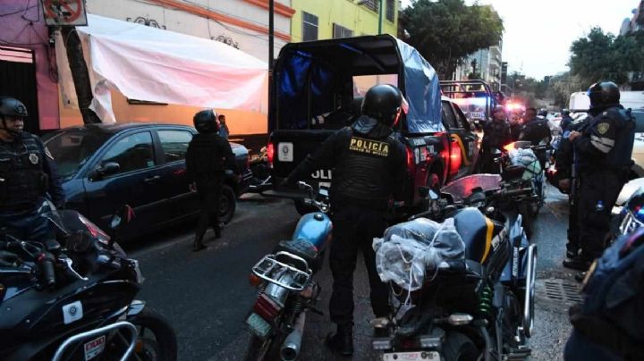 Tras persecución caen dos narcos en Tepito: llevaban cocaína, marihuana y efectivo en mano