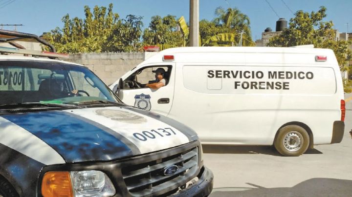 Tras persecución, hombres armados dan muerte a individuo al interior de casa en obra negra