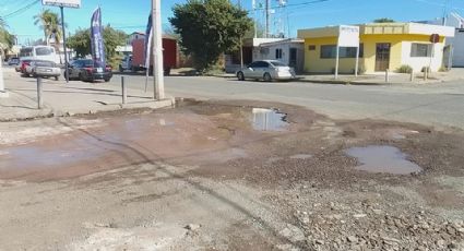 Ciudad Obregón: Vecinos de la colonia Campestre viven entre fugas de agua potable y drenajes