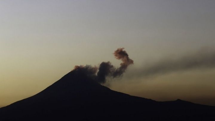 VIDEOS: Volcán Popocatépetl 'explota' y alerta a las autoridades; se mantiene amarillo fase 2