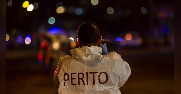 Peritos acuden al sitio