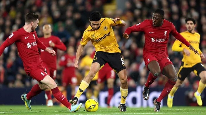 Raúl Jiménez podría salir del Wolverhampton si se cumple un fichaje y llegaría a un multicampeón