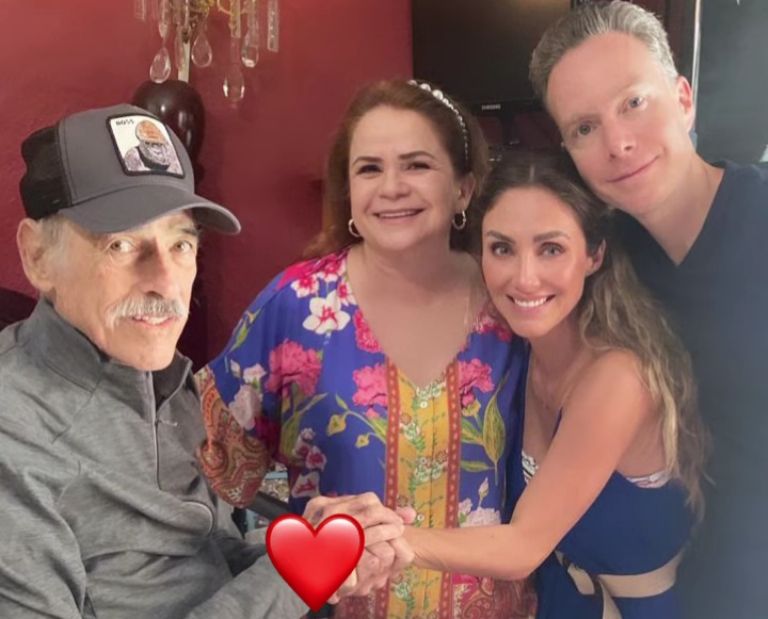 Anahí se reunió con Andrés García