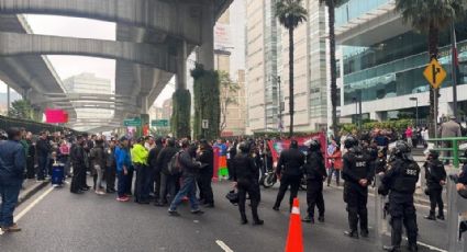 Trabajadores del poder judicial se enfrentan a policías causando caos y tráfico en la CDMX